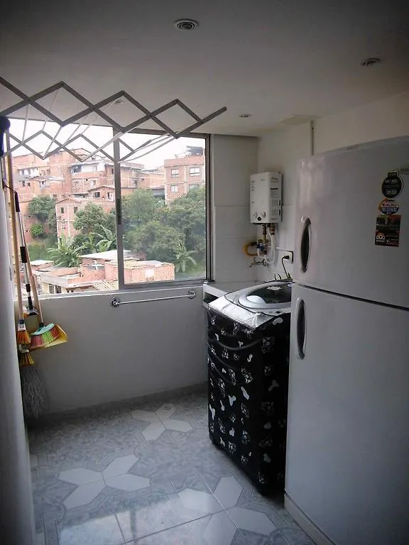 Habitacion En Apto Los Ositos Medellin 0*,  Colombia